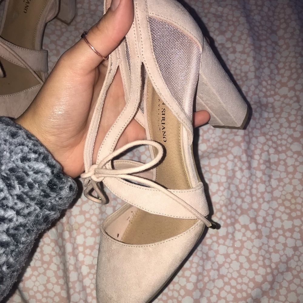 Size 9 Christian Siriano 3.5inch Heels Light Pink